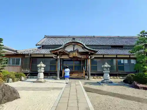 白雲寺の本殿