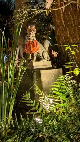 五十稲荷神社(栄寿稲荷神社)の狛犬