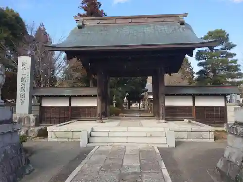 妙法寺(金色不動尊)の山門・神門