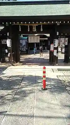 小岩神社の山門・神門