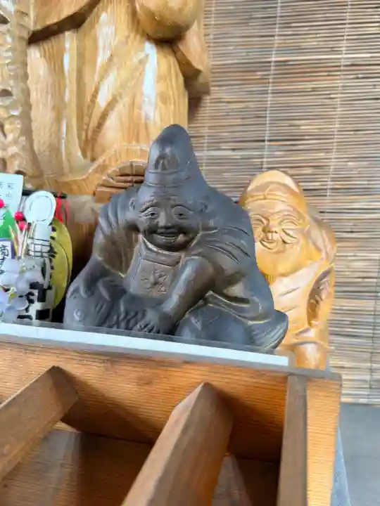 七重浜海津見神社の{uncategorized: "未分類", other: "その他", undefined: "問題あり", building: "その他建物", grave: "お墓", sacred_gate: "鳥居", guardian: "狛犬", statue: "像", buddha: "仏像", history: "歴史", nature: "自然", garden: "庭園", animal: "動物", pagoda: "塔", temizu: "手水舎", mountain_gate: "山門・神門", sanctuary: "本殿・本堂", subordinate: "末社・摂社", art: "芸術", scenery: "景色", jizo: "地蔵", ema: "絵馬", goshuin: "御朱印", omikuji: "おみくじ", items: "授与品その他", amulet: "お守り", goshuincho: "御朱印帳", eats: "食事", festival: "お祭り", votive_dance: "神楽", shichigosan: "七五三参", wedding: "結婚式", experience: "体験その他", initially: "初詣", around: "周辺", anti_infection: "感染症対策"}