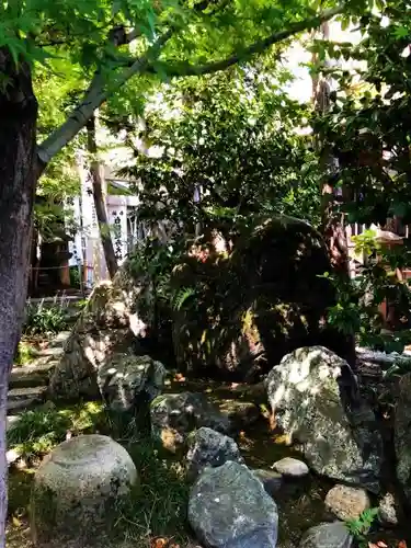 洲嵜神社の庭園