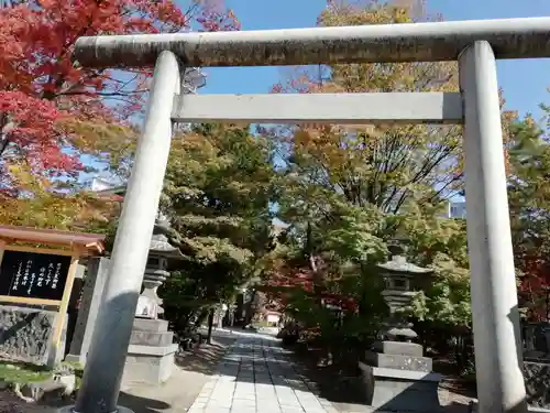 四柱神社の鳥居