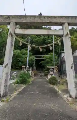 苗代神社の{uncategorized: "未分類", other: "その他", undefined: "問題あり", building: "その他建物", grave: "お墓", sacred_gate: "鳥居", guardian: "狛犬", statue: "像", buddha: "仏像", history: "歴史", nature: "自然", garden: "庭園", animal: "動物", pagoda: "塔", temizu: "手水舎", mountain_gate: "山門・神門", sanctuary: "本殿・本堂", subordinate: "末社・摂社", art: "芸術", scenery: "景色", jizo: "地蔵", ema: "絵馬", goshuin: "御朱印", omikuji: "おみくじ", items: "授与品その他", amulet: "お守り", goshuincho: "御朱印帳", eats: "食事", festival: "お祭り", votive_dance: "神楽", shichigosan: "七五三参", wedding: "結婚式", experience: "体験その他", initially: "初詣", around: "周辺", anti_infection: "感染症対策"}
