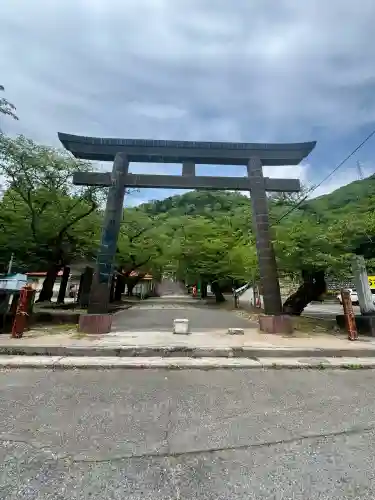鬼怒川温泉神社の{uncategorized: "未分類", other: "その他", undefined: "問題あり", building: "その他建物", grave: "お墓", sacred_gate: "鳥居", guardian: "狛犬", statue: "像", buddha: "仏像", history: "歴史", nature: "自然", garden: "庭園", animal: "動物", pagoda: "塔", temizu: "手水舎", mountain_gate: "山門・神門", sanctuary: "本殿・本堂", subordinate: "末社・摂社", art: "芸術", scenery: "景色", jizo: "地蔵", ema: "絵馬", goshuin: "御朱印", omikuji: "おみくじ", items: "授与品その他", amulet: "お守り", goshuincho: "御朱印帳", eats: "食事", festival: "お祭り", votive_dance: "神楽", shichigosan: "七五三参", wedding: "結婚式", experience: "体験その他", initially: "初詣", around: "周辺", anti_infection: "感染症対策"}