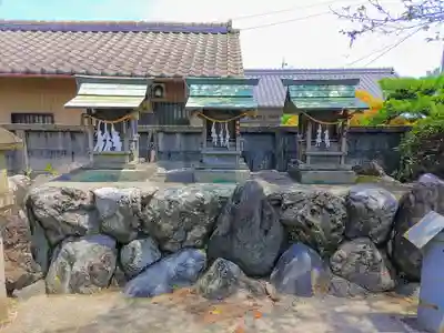 堤治神社の末社・摂社
