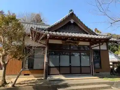 日神社の本殿