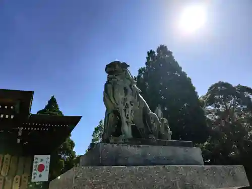 琴崎八幡宮の狛犬