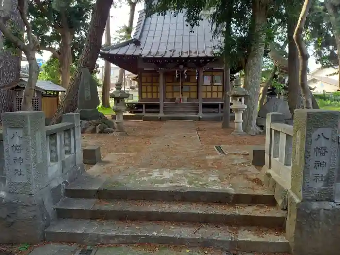 網一色 八幡神社の本殿