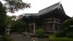 自性院の本殿