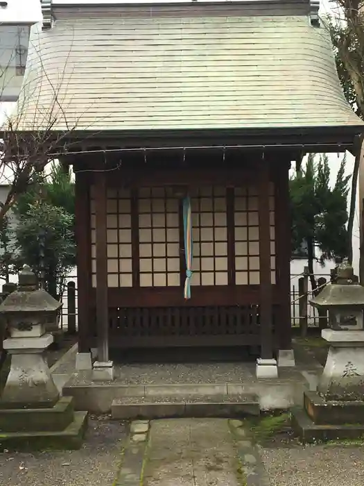 世直神社の本殿