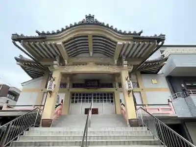 栄立寺の本殿・本堂