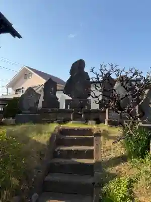 萬松寺の{uncategorized: "未分類", other: "その他", undefined: "問題あり", building: "その他建物", grave: "お墓", sacred_gate: "鳥居", guardian: "狛犬", statue: "像", buddha: "仏像", history: "歴史", nature: "自然", garden: "庭園", animal: "動物", pagoda: "塔", temizu: "手水舎", mountain_gate: "山門・神門", sanctuary: "本殿・本堂", subordinate: "末社・摂社", art: "芸術", scenery: "景色", jizo: "地蔵", ema: "絵馬", goshuin: "御朱印", omikuji: "おみくじ", items: "授与品その他", amulet: "お守り", goshuincho: "御朱印帳", eats: "食事", festival: "お祭り", votive_dance: "神楽", shichigosan: "七五三参", wedding: "結婚式", experience: "体験その他", initially: "初詣", around: "周辺", anti_infection: "感染症対策"}