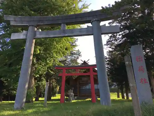 富士見町稲荷神社の鳥居