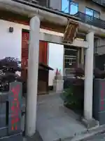 嬉乃森稲荷神社の本殿・本堂