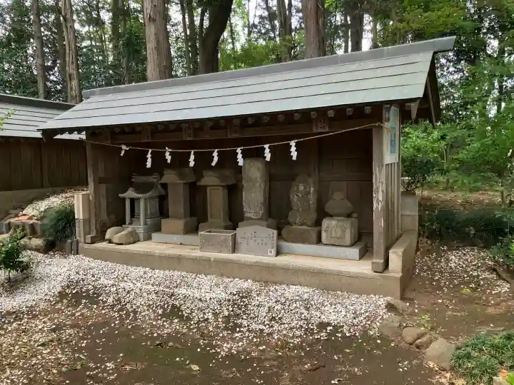 弓田香取神社の{uncategorized: "未分類", other: "その他", undefined: "問題あり", building: "その他建物", grave: "お墓", sacred_gate: "鳥居", guardian: "狛犬", statue: "像", buddha: "仏像", history: "歴史", nature: "自然", garden: "庭園", animal: "動物", pagoda: "塔", temizu: "手水舎", mountain_gate: "山門・神門", sanctuary: "本殿・本堂", subordinate: "末社・摂社", art: "芸術", scenery: "景色", jizo: "地蔵", ema: "絵馬", goshuin: "御朱印", omikuji: "おみくじ", items: "授与品その他", amulet: "お守り", goshuincho: "御朱印帳", eats: "食事", festival: "お祭り", votive_dance: "神楽", shichigosan: "七五三参", wedding: "結婚式", experience: "体験その他", initially: "初詣", around: "周辺", anti_infection: "感染症対策"}