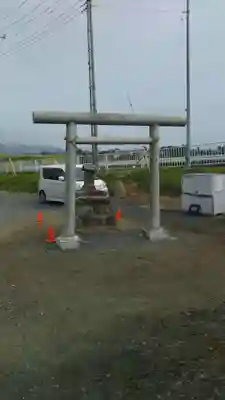 神社(名称不明)の鳥居