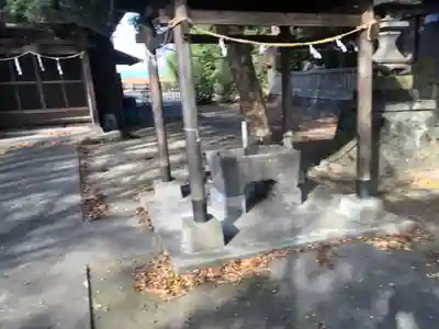 今城青坂稲実池上神社の手水舎