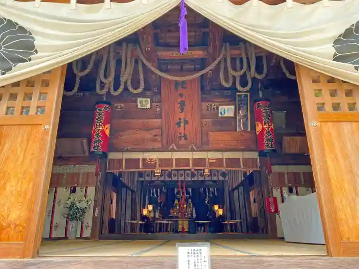 比々多神社の本殿・本堂