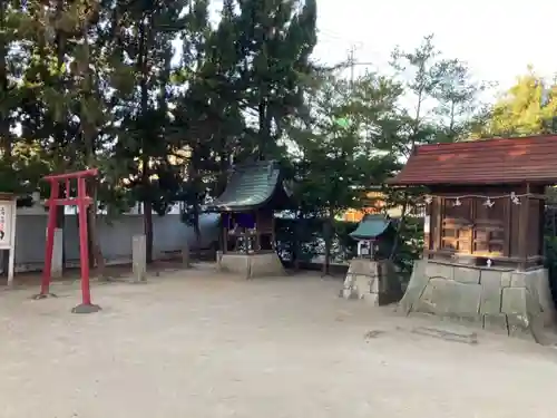雄郡神社の末社・摂社