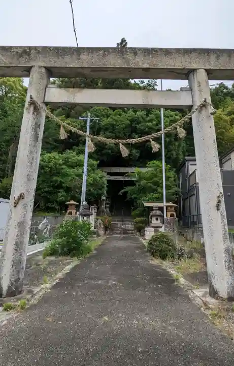 苗代神社の{uncategorized: "未分類", other: "その他", undefined: "問題あり", building: "その他建物", grave: "お墓", sacred_gate: "鳥居", guardian: "狛犬", statue: "像", buddha: "仏像", history: "歴史", nature: "自然", garden: "庭園", animal: "動物", pagoda: "塔", temizu: "手水舎", mountain_gate: "山門・神門", sanctuary: "本殿・本堂", subordinate: "末社・摂社", art: "芸術", scenery: "景色", jizo: "地蔵", ema: "絵馬", goshuin: "御朱印", omikuji: "おみくじ", items: "授与品その他", amulet: "お守り", goshuincho: "御朱印帳", eats: "食事", festival: "お祭り", votive_dance: "神楽", shichigosan: "七五三参", wedding: "結婚式", experience: "体験その他", initially: "初詣", around: "周辺", anti_infection: "感染症対策"}