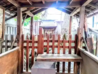 神明社の末社・摂社