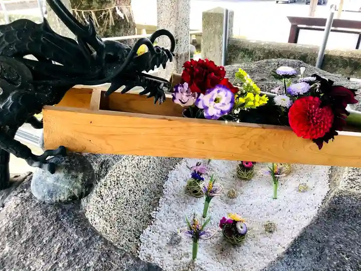 下庄八幡神社の手水舎