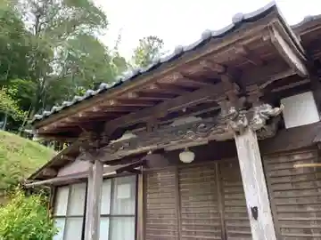 蓮盛寺の本殿・本堂