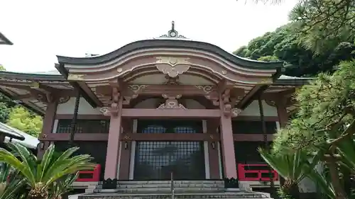 顕正寺の本殿・本堂