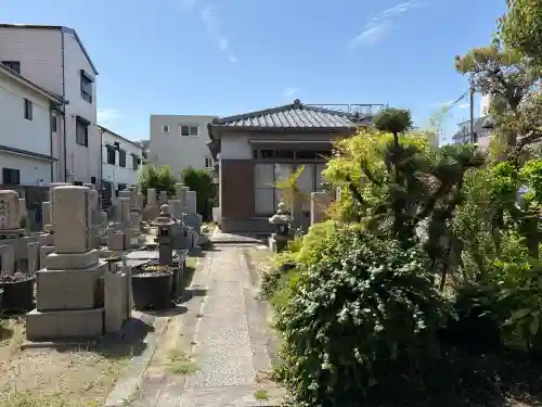 法蔵院の{uncategorized: "未分類", other: "その他", undefined: "問題あり", building: "その他建物", grave: "お墓", sacred_gate: "鳥居", guardian: "狛犬", statue: "像", buddha: "仏像", history: "歴史", nature: "自然", garden: "庭園", animal: "動物", pagoda: "塔", temizu: "手水舎", mountain_gate: "山門・神門", sanctuary: "本殿・本堂", subordinate: "末社・摂社", art: "芸術", scenery: "景色", jizo: "地蔵", ema: "絵馬", goshuin: "御朱印", omikuji: "おみくじ", items: "授与品その他", amulet: "お守り", goshuincho: "御朱印帳", eats: "食事", festival: "お祭り", votive_dance: "神楽", shichigosan: "七五三参", wedding: "結婚式", experience: "体験その他", initially: "初詣", around: "周辺", anti_infection: "感染症対策"}