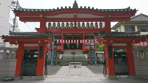 善國寺の山門