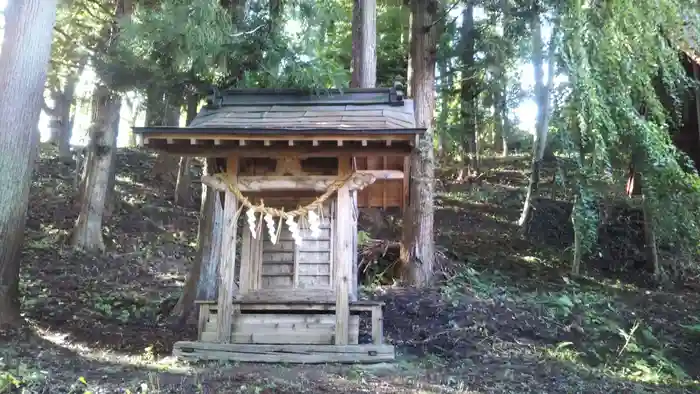 姫神嶽神社の建物その他