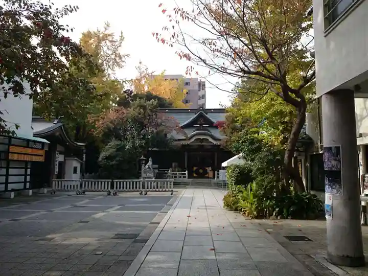 鳥越神社の庭園