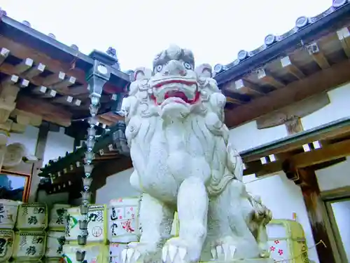 御嶽山神社の狛犬