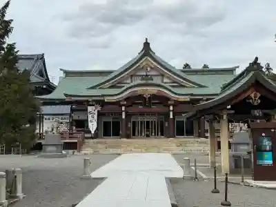 神明神社の{uncategorized: "未分類", other: "その他", undefined: "問題あり", building: "その他建物", grave: "お墓", sacred_gate: "鳥居", guardian: "狛犬", statue: "像", buddha: "仏像", history: "歴史", nature: "自然", garden: "庭園", animal: "動物", pagoda: "塔", temizu: "手水舎", mountain_gate: "山門・神門", sanctuary: "本殿・本堂", subordinate: "末社・摂社", art: "芸術", scenery: "景色", jizo: "地蔵", ema: "絵馬", goshuin: "御朱印", omikuji: "おみくじ", items: "授与品その他", amulet: "お守り", goshuincho: "御朱印帳", eats: "食事", festival: "お祭り", votive_dance: "神楽", shichigosan: "七五三参", wedding: "結婚式", experience: "体験その他", initially: "初詣", around: "周辺", anti_infection: "感染症対策"}
