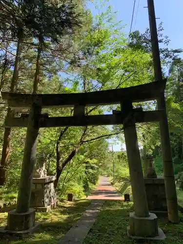 八乙女根尾神社の鳥居