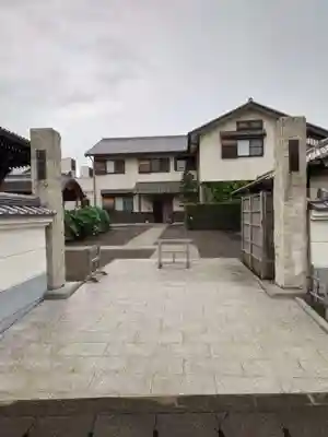 上行寺の山門・神門