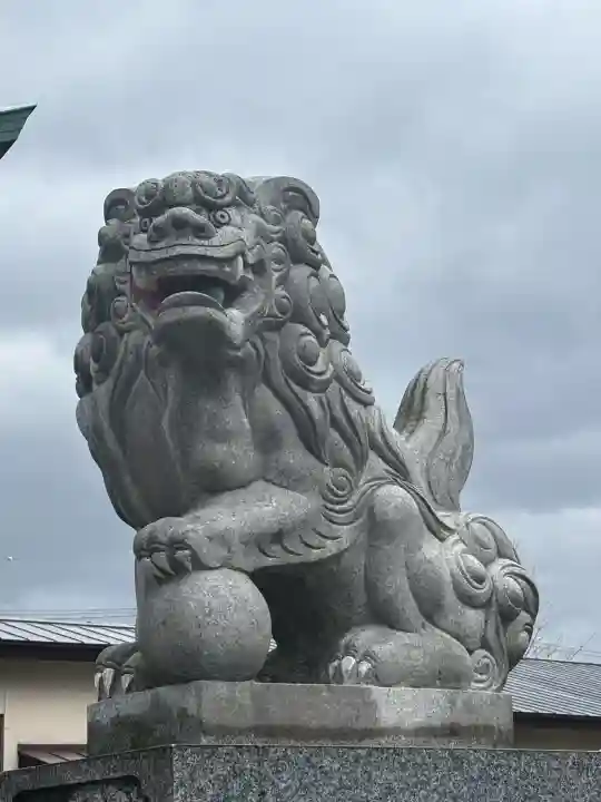 栗山天満宮の{uncategorized: "未分類", other: "その他", undefined: "問題あり", building: "その他建物", grave: "お墓", sacred_gate: "鳥居", guardian: "狛犬", statue: "像", buddha: "仏像", history: "歴史", nature: "自然", garden: "庭園", animal: "動物", pagoda: "塔", temizu: "手水舎", mountain_gate: "山門・神門", sanctuary: "本殿・本堂", subordinate: "末社・摂社", art: "芸術", scenery: "景色", jizo: "地蔵", ema: "絵馬", goshuin: "御朱印", omikuji: "おみくじ", items: "授与品その他", amulet: "お守り", goshuincho: "御朱印帳", eats: "食事", festival: "お祭り", votive_dance: "神楽", shichigosan: "七五三参", wedding: "結婚式", experience: "体験その他", initially: "初詣", around: "周辺", anti_infection: "感染症対策"}