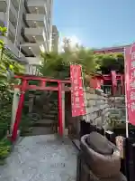 開運出世稲荷(延命院境内社)の{uncategorized: "未分類", other: "その他", undefined: "問題あり", building: "その他建物", grave: "お墓", sacred_gate: "鳥居", guardian: "狛犬", statue: "像", buddha: "仏像", history: "歴史", nature: "自然", garden: "庭園", animal: "動物", pagoda: "塔", temizu: "手水舎", mountain_gate: "山門・神門", sanctuary: "本殿・本堂", subordinate: "末社・摂社", art: "芸術", scenery: "景色", jizo: "地蔵", ema: "絵馬", goshuin: "御朱印", omikuji: "おみくじ", items: "授与品その他", amulet: "お守り", goshuincho: "御朱印帳", eats: "食事", festival: "お祭り", votive_dance: "神楽", shichigosan: "七五三参", wedding: "結婚式", experience: "体験その他", initially: "初詣", around: "周辺", anti_infection: "感染症対策"}