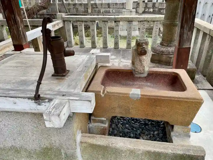 浅澤社(住吉大社境外末社)の手水舎