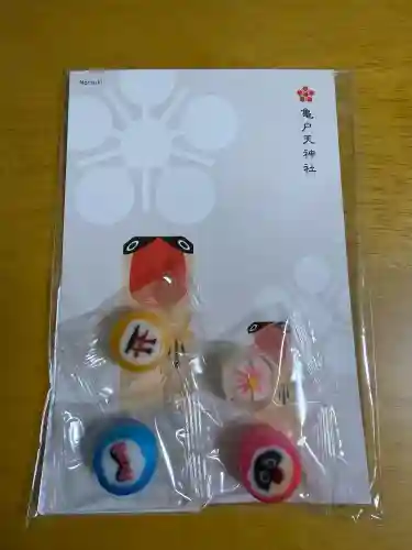 亀戸天神社の{uncategorized: "未分類", other: "その他", undefined: "問題あり", building: "その他建物", grave: "お墓", sacred_gate: "鳥居", guardian: "狛犬", statue: "像", buddha: "仏像", history: "歴史", nature: "自然", garden: "庭園", animal: "動物", pagoda: "塔", temizu: "手水舎", mountain_gate: "山門・神門", sanctuary: "本殿・本堂", subordinate: "末社・摂社", art: "芸術", scenery: "景色", jizo: "地蔵", ema: "絵馬", goshuin: "御朱印", omikuji: "おみくじ", items: "授与品その他", amulet: "お守り", goshuincho: "御朱印帳", eats: "食事", festival: "お祭り", votive_dance: "神楽", shichigosan: "七五三参", wedding: "結婚式", experience: "体験その他", initially: "初詣", around: "周辺", anti_infection: "感染症対策"}