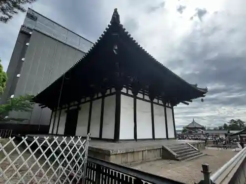 興福寺 東金堂(奈良県)
