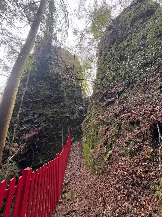 岩屋寺奥の院(白山権現)(愛媛県)