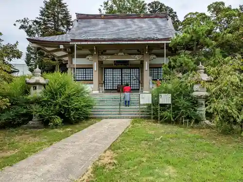 称念寺の本殿