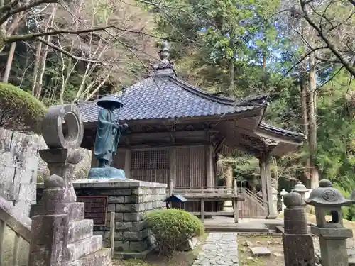 箸蔵寺の本殿・本堂