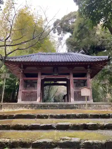 勝持寺（花の寺）の山門・神門