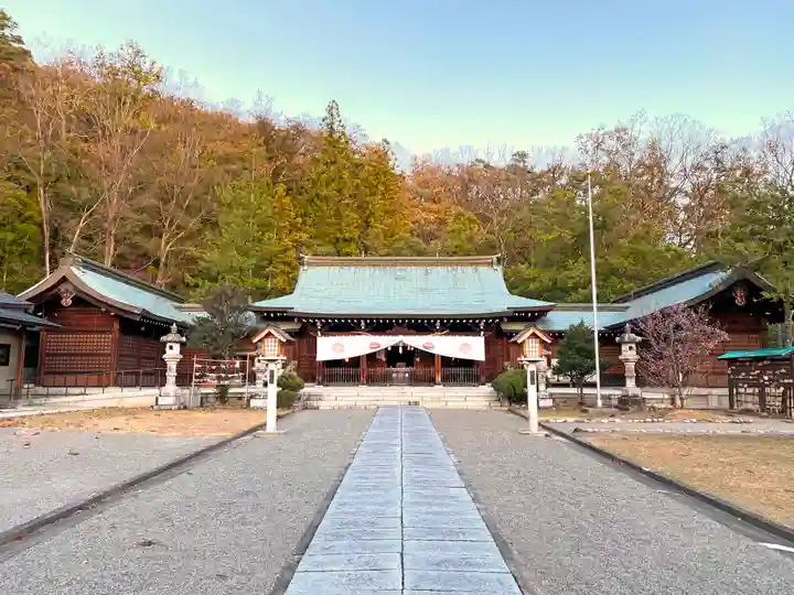 山梨縣護國神社の本殿・本堂