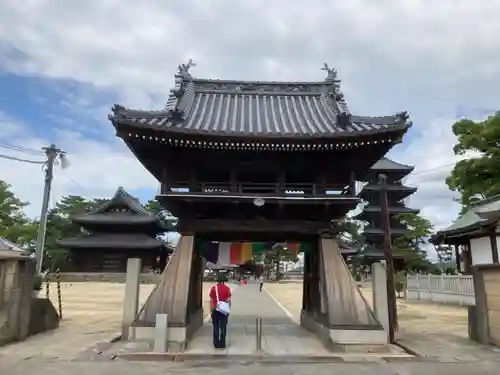 善通寺の山門