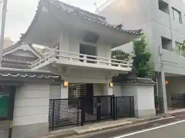 真教寺の山門・神門