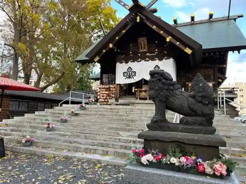 札幌諏訪神社の本殿・本堂